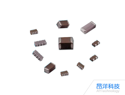貼片電容與直插電容：結(jié)構(gòu)、性能與應(yīng)用的全面對(duì)比